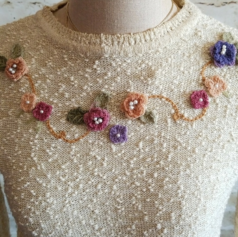 Vintage 👑Golden👑 Metallic Sweater